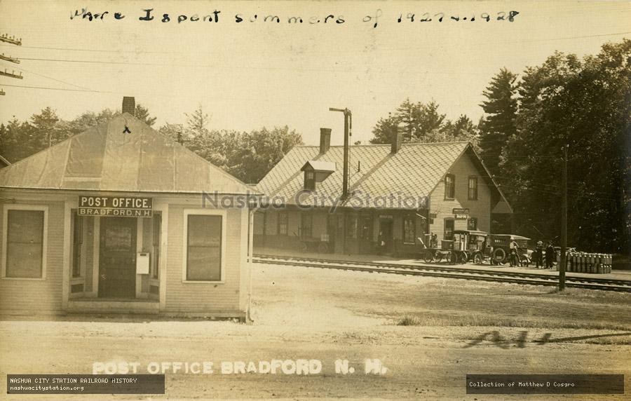 Postcard: Post Office Bradford, New Hampshire